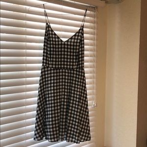 NEVER WORN// checkered summer dress